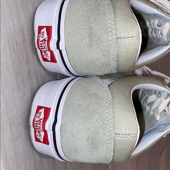 Vans - Picture 5 of 5
